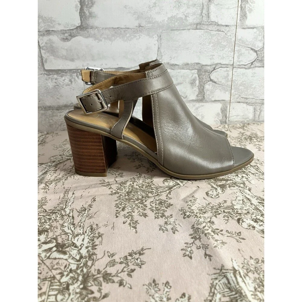 Franco Sarto Taupe Leather Shooties 7M Chunky Heel Peep Toe Cut Out Slingback
